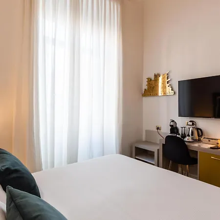 Cavour Lr Collection Konukevi Roma