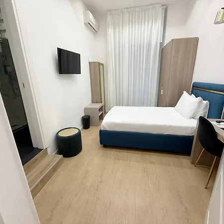 Cavour Lr Collection Konukevi Roma