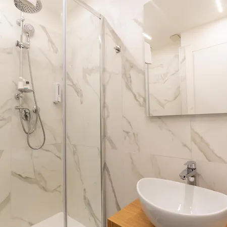 Cavour Lr Collection 4*