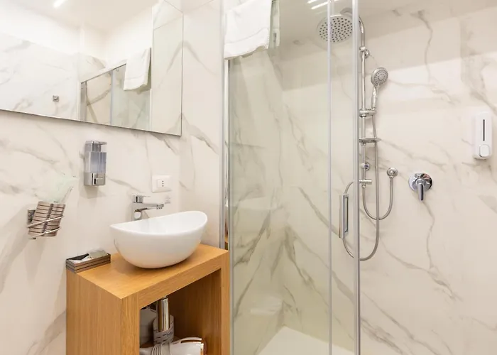 Cavour Lr Collection Rom